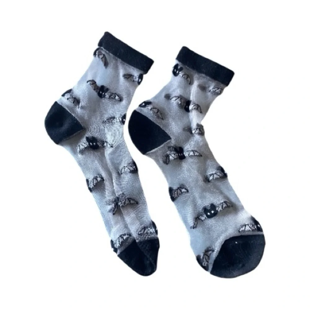 4 PAIRS OF UNIQUE SOCKS